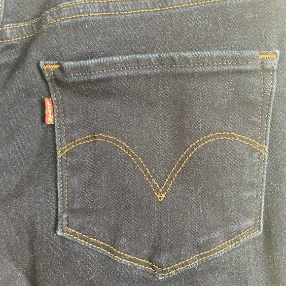 Levi Mid-Rise Skinny Dark Wash Jeans - Picture 8 of 9